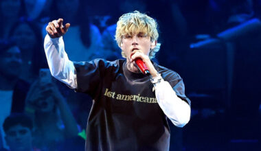 MGK was versatile and dynamic at Phoenix tour kick-off show