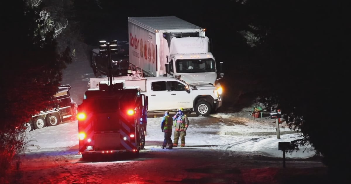 Uxbridge firefighters struck by vehicle