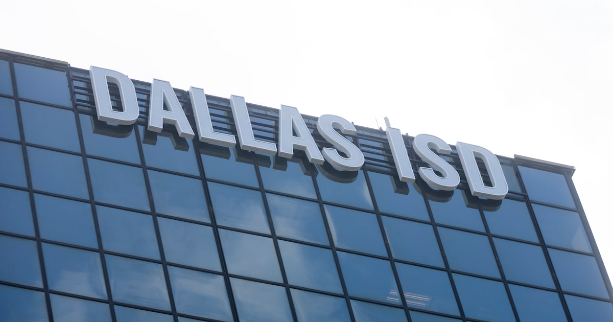 Parents call for principal’s removal from an Oak Cliff high school