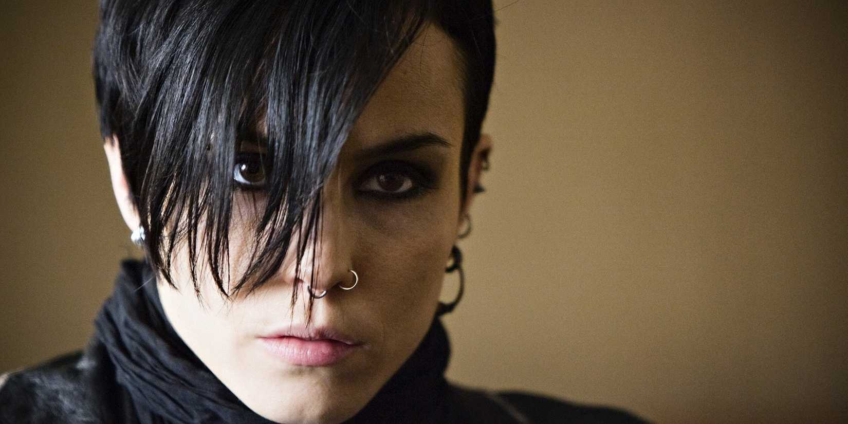 Noomi Rapace as Lisbeth Salander in The Girl with the Dragon Tattoo