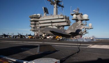 San Diego-based aircraft carrier USS Abraham Lincoln quietly leaves on deployment – San Diego Union-Tribune