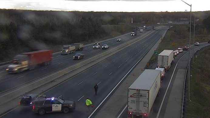 Fatal transport truck crash closes portion of Hwy. 401