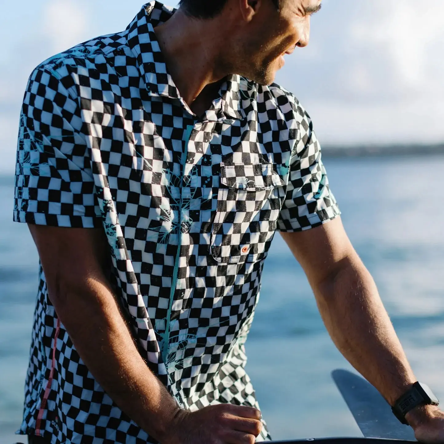 San Diego-made holiday gift ideas featuring the Neptune UPF50+ Boardshirt from Oleu