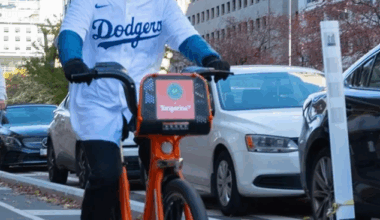 Chow sports Dodgers jersey after Blue Jays' World Series defeat
