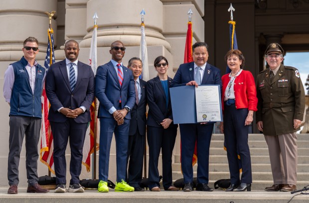 Jason Lyon, Justin Jones, Tyron Hampton, Gene Masuda, Jess Rivas,...