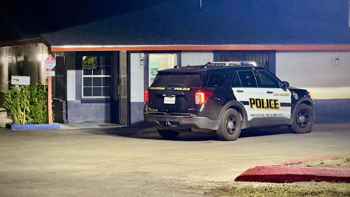 3 injured after West Side altercation escalates to shootout, San Antonio police say