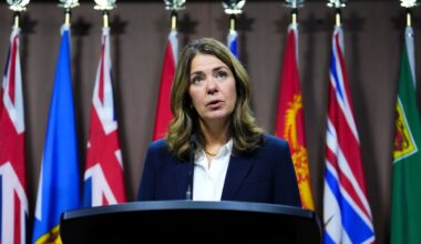 Alberta pushes back on B.C.’s opposition to proposed pipeline