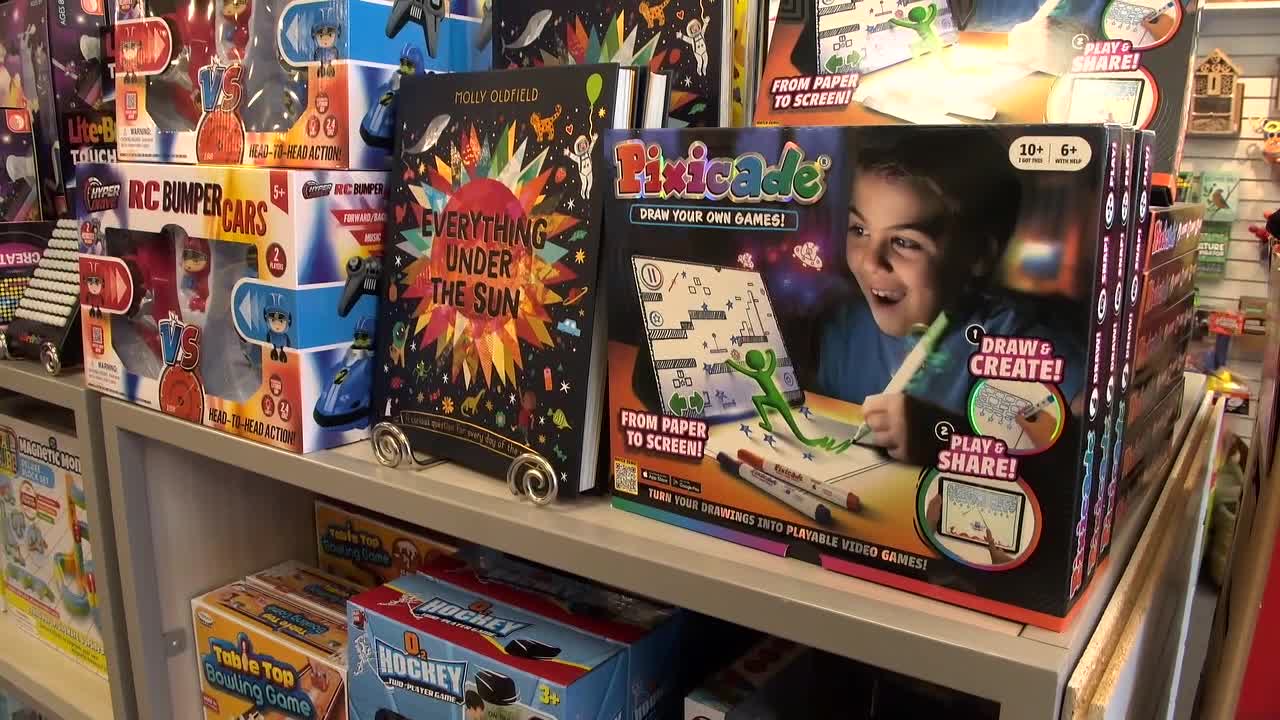 Black Friday retailers are grappling with inflation, a soft labor market, and tariff uncertainty