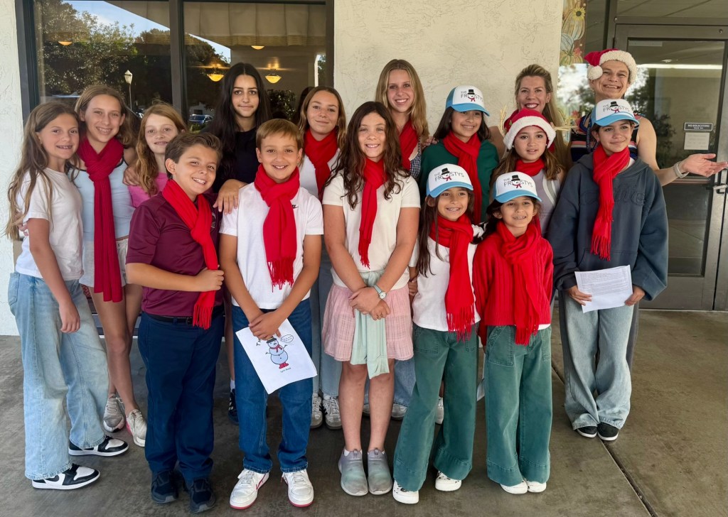 The Frostys partner with Kendra Scott to spread cheer to seniors – San Diego Union-Tribune