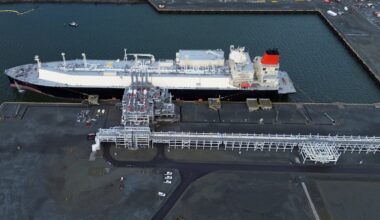 B.C. asks Ottawa to retain north coast tanker ban, blocking Alberta’s pipeline ambitions