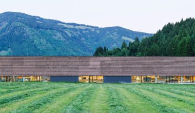 Rieder unveils "timber-hybrid hall" at headquarters in Austria