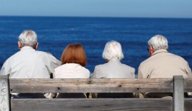 Record retirements this year | eKathimerini.com