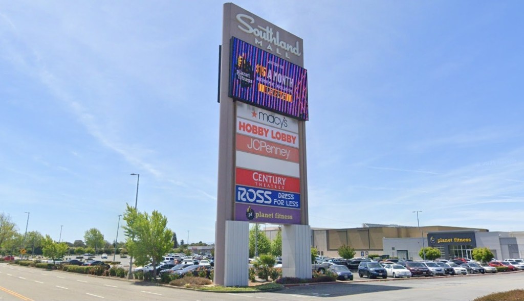 East Bay regional mall is bought by investors from New York City area
