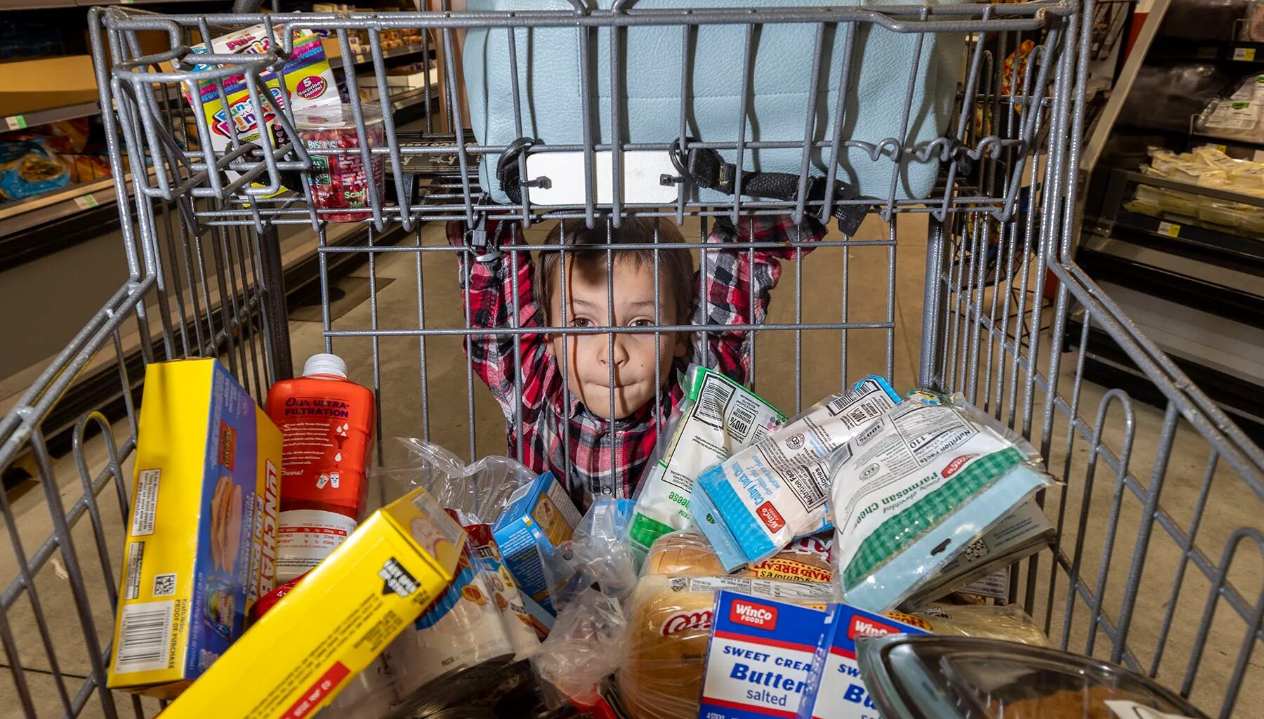 The U.S. wants healthier children. So why is it scaling back government nutrition programs?