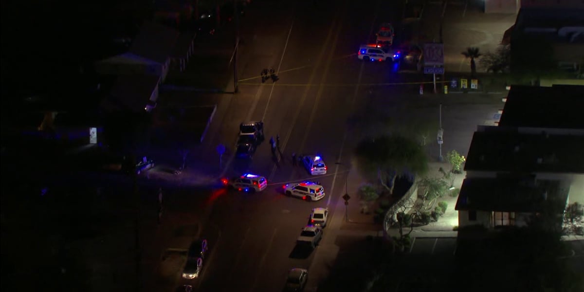 Man seriously hurt after shooting off I-17 in Phoenix