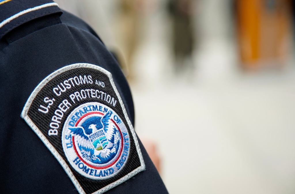 San Diego CBP officer sentenced for allowing drugs through lanes