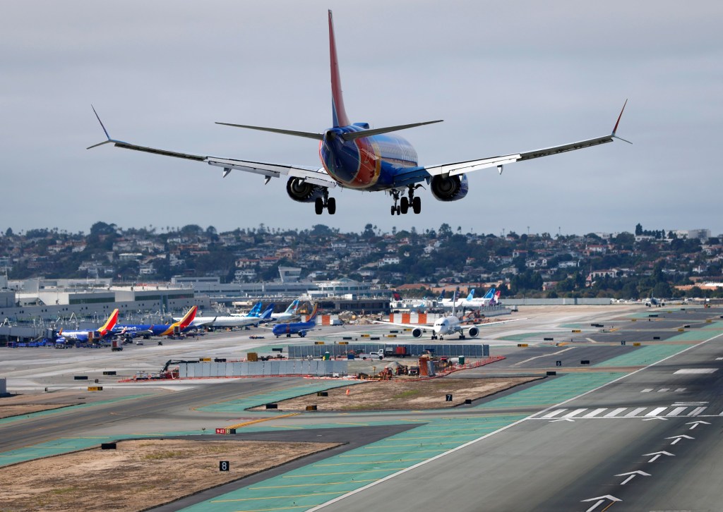 Hazmat spill temporarily delayed San Diego airport flights – San Diego Union-Tribune