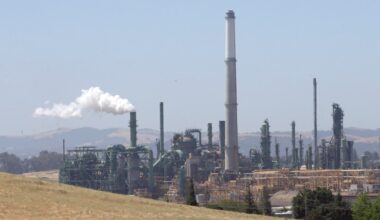 ‘A bouillabaisse of bad news’ leads to higher gas prices in San Diego – San Diego Union-Tribune