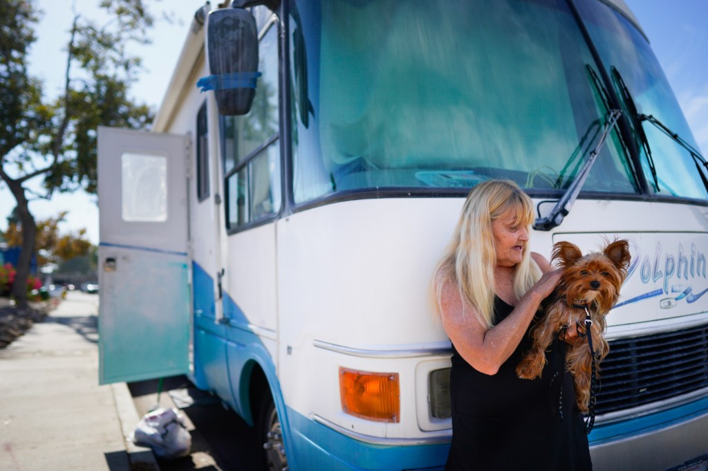 Months into an RV parking crackdown, homeless San Diegans are drowning in tickets – San Diego Union-Tribune