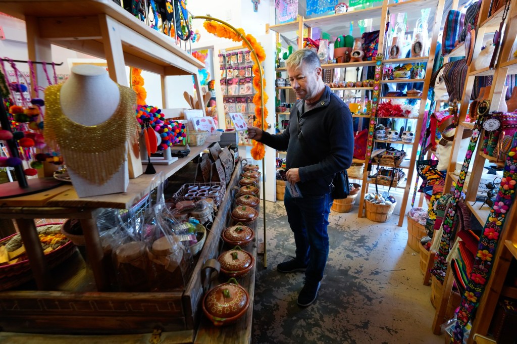 Barrio Logan draws holiday shoppers for shop local event