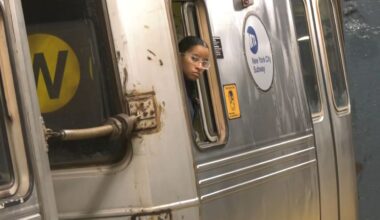 Bill requiring two-person train operation could cost MTA