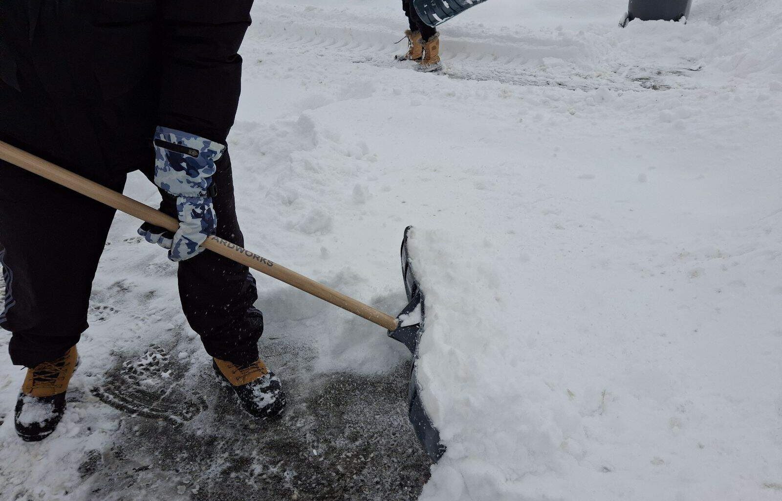 Heavy snow to be cleared from all Mississauga driveways