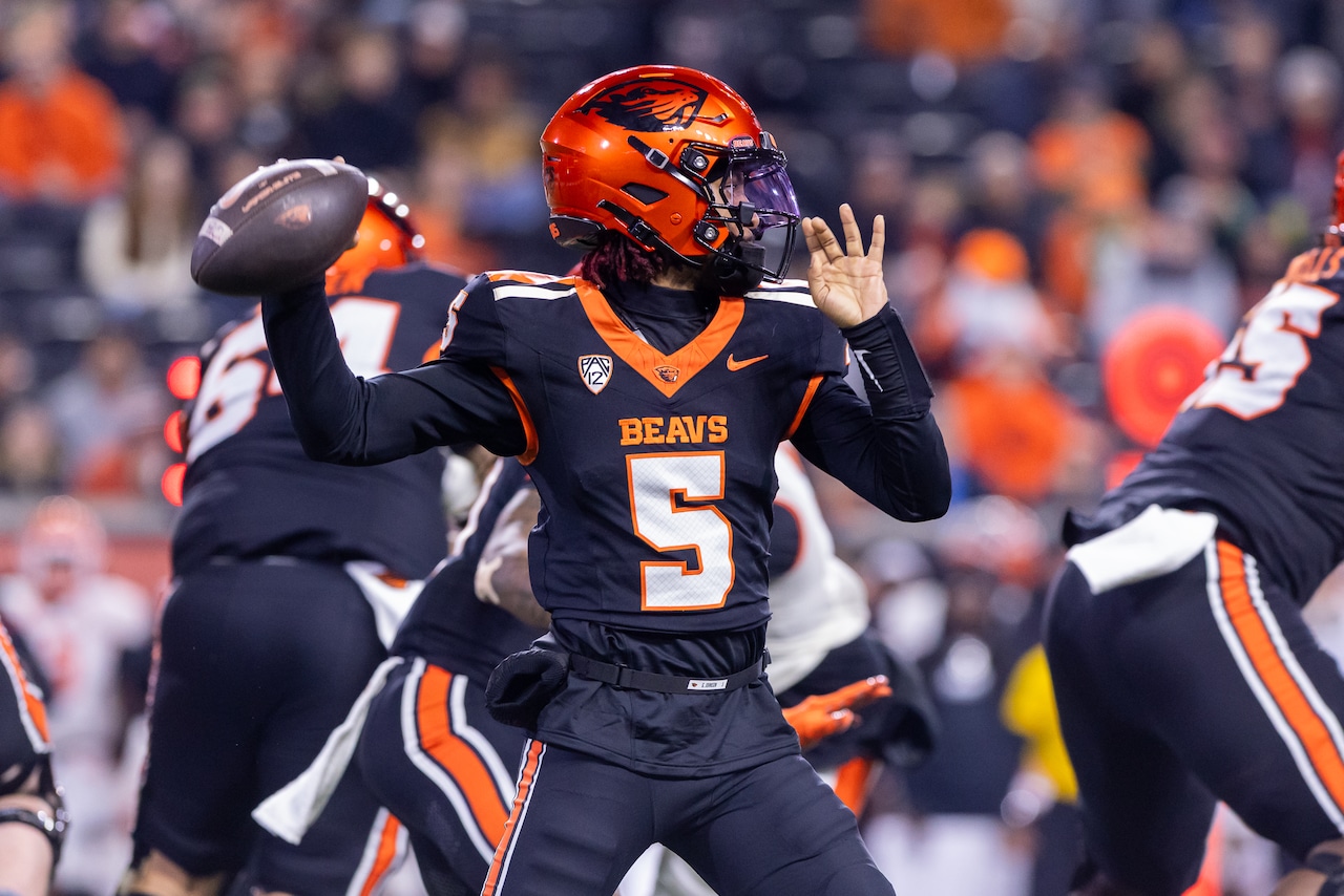 Oregon State leads Sam Houston after 3 quarters: Live updates