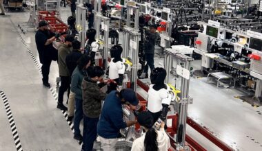 tesla-optimus-pilot-production-line