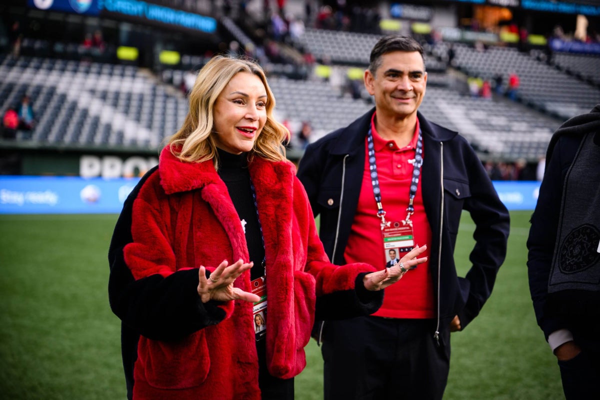 Thorns fandom, lucky charms and family values: Suite Level with the Bhathals