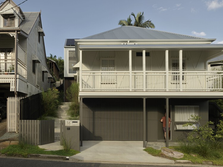 Tighty Whitey House / Maytree Studios - Exterior Photography, Door, Balcony