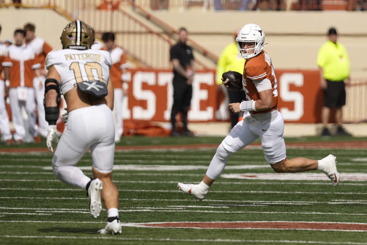 Texas vs. Vanderbilt: Arch Manning stars as Horns keep Playoff hopes alive with 4th straight win