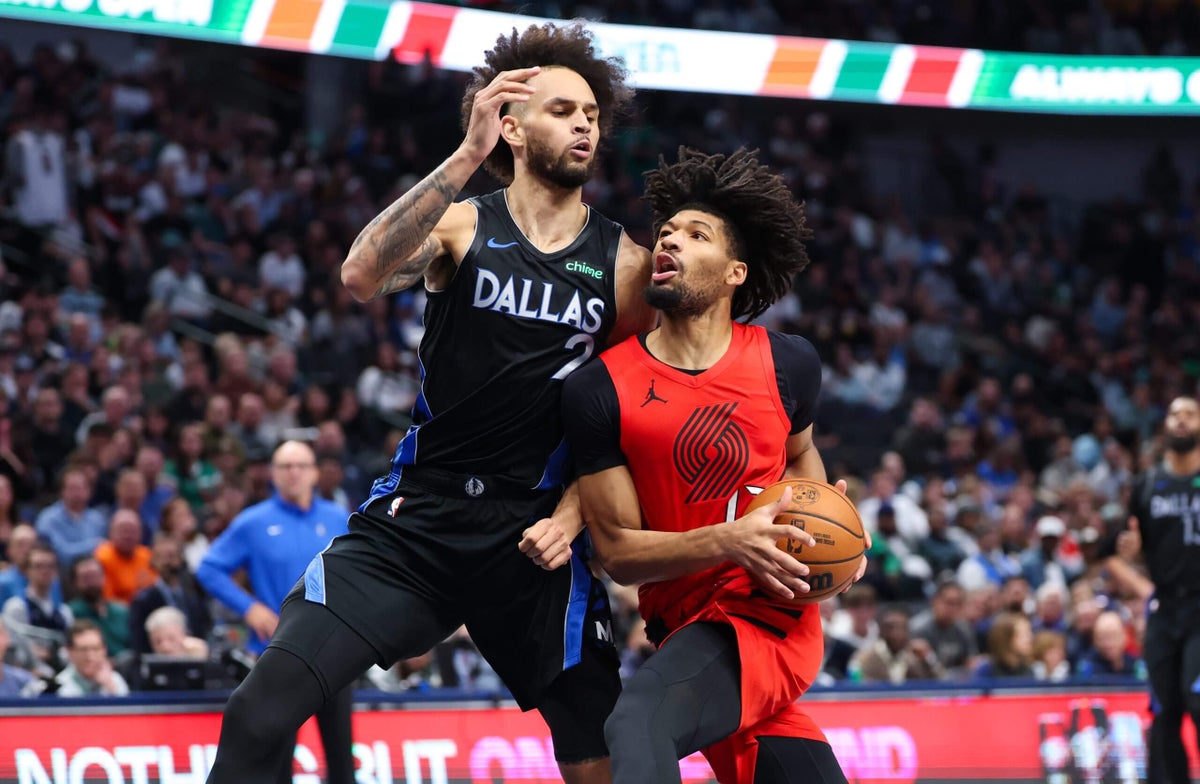Mavericks’ Dereck Lively experiencing ‘swelling and discomfort’ in surgically repaired foot