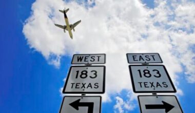 Pedestrian killed crossing State Highway 183, Irving police say