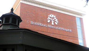 On leave amid a budget shortfall, Brattleboro hospital CEO won’t be returning