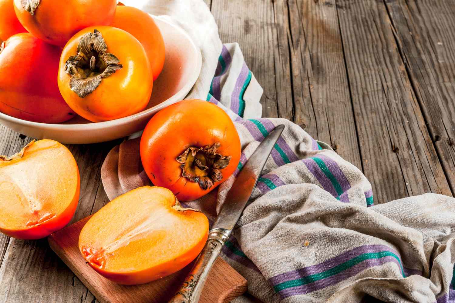 What Happens to Your Body When You Eat Persimmons Regularly