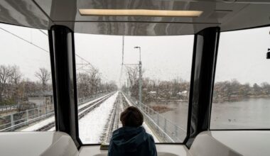 Barely inaugurated, REM employees protest at Deux-Montagnes station - CTV News