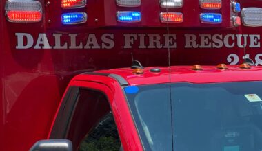 Dallas firefighters find body after extinguishing fire at South Dallas home