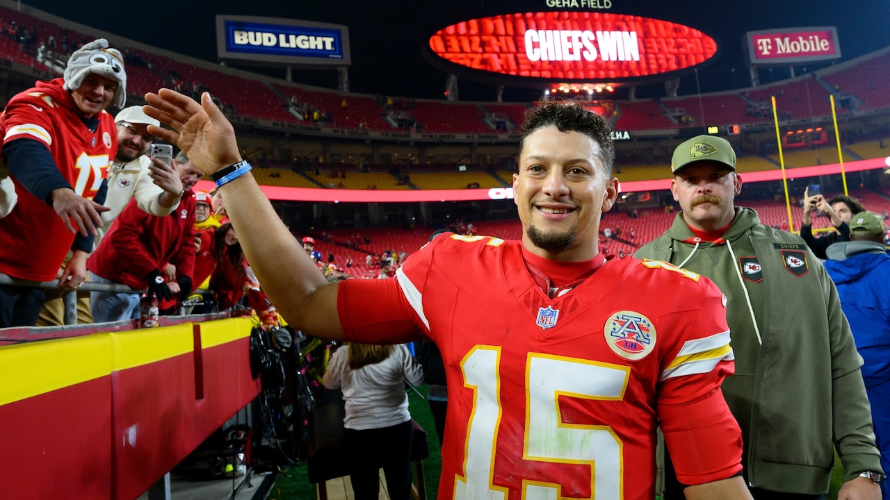 Kansas City Chiefs quarterback Patrick Mahomes celebrates with fans after their victory over the Washington Commanders in an NFL football game, Monday, Oct. 27, 2025 in Kansas City, Mo.