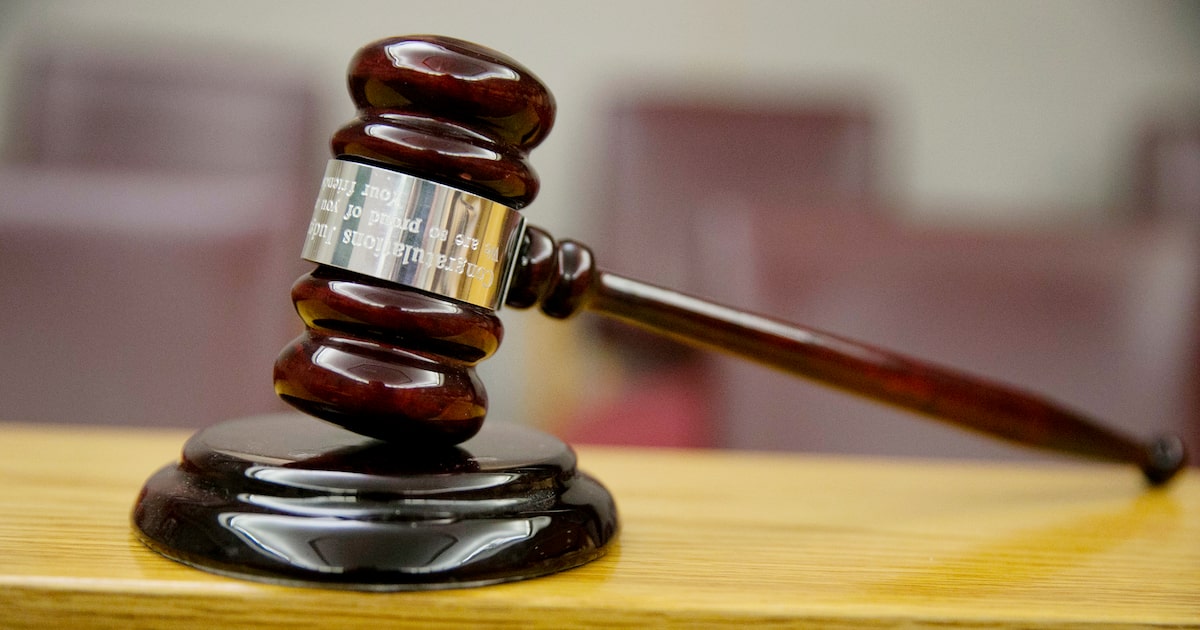 Judge delays trial of former Dallas police officer accused of sexually assaulting children