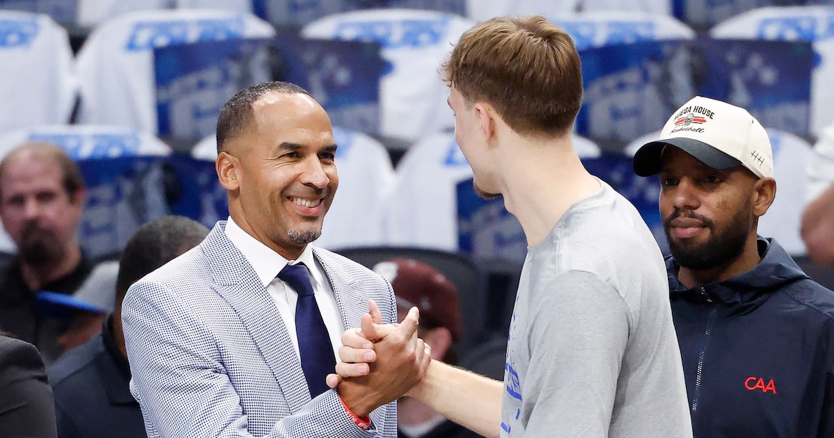 To start winning back fans, Mavericks must liberate them from architect of recent downfall