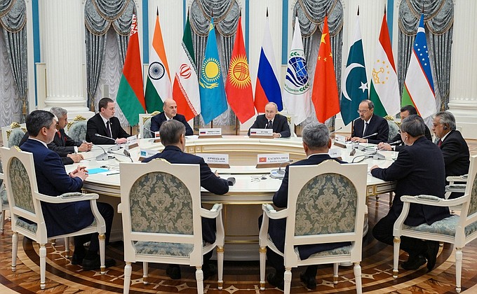 Meeting with SCO Heads of Government • President of Russia
