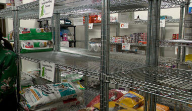 Houston shelters running low on free pet food for families in need