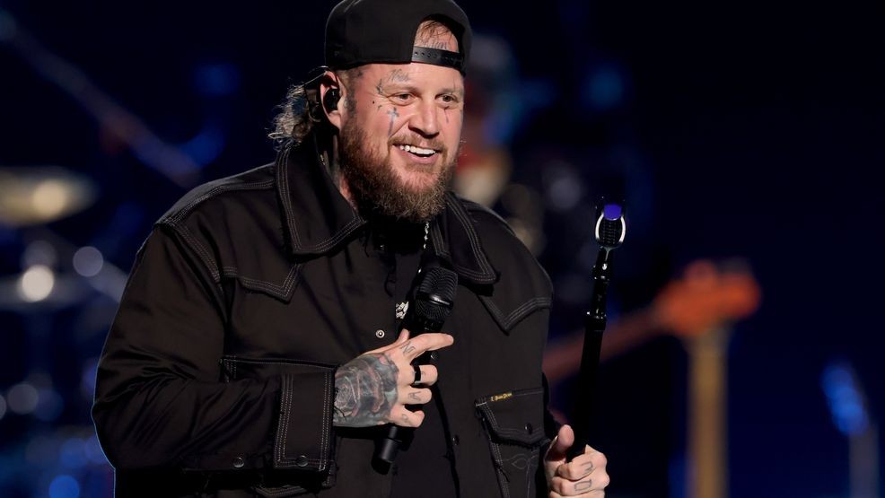 LAS VEGAS, NEVADA - SEPTEMBER 19: (FOR EDITORIAL USE ONLY) Jelly Roll performs onstage during the 2025 iHeartRadio Music Festival at T-Mobile Arena on September 19, 2025 in Las Vegas, Nevada. (Photo by Kevin Winter/Getty Images for iHeartRadio)
