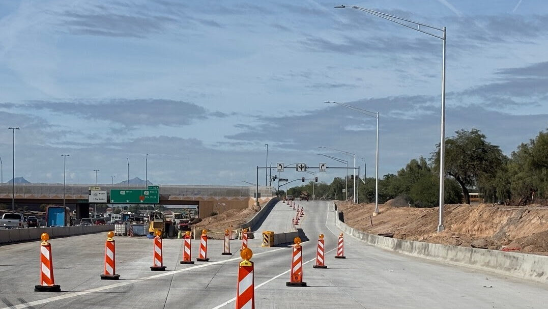 no Valley freeway closures Thanksgiving holiday weekend 2025...