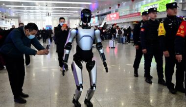 Chinese Robot Sets Guinness World Record With 66-Mile Walk