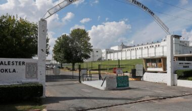 Oklahoma death row inmate granted clemency on the morning of his scheduled execution