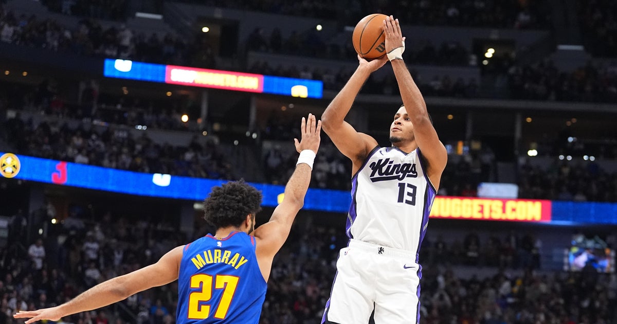 Sacramento Kings end 8-game losing streak with 128-123 win over Nuggets