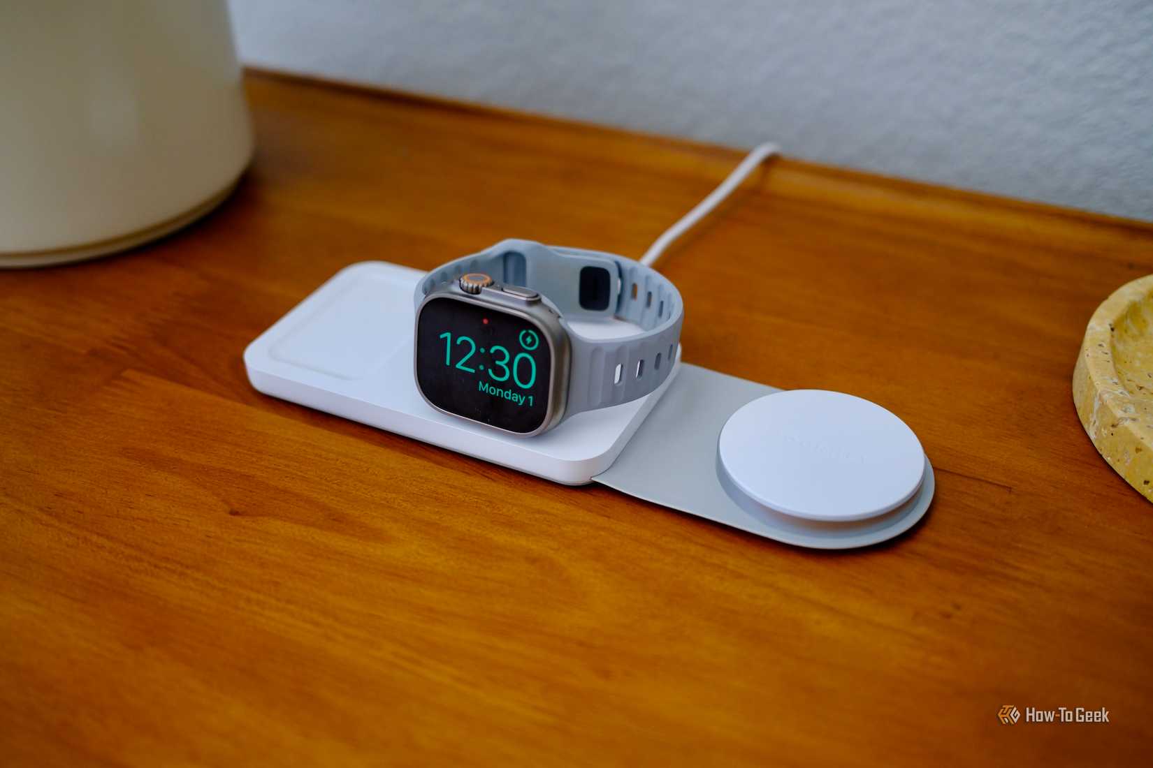 Apple Watch charging on Journey Swiv 3-in-1 charging station.