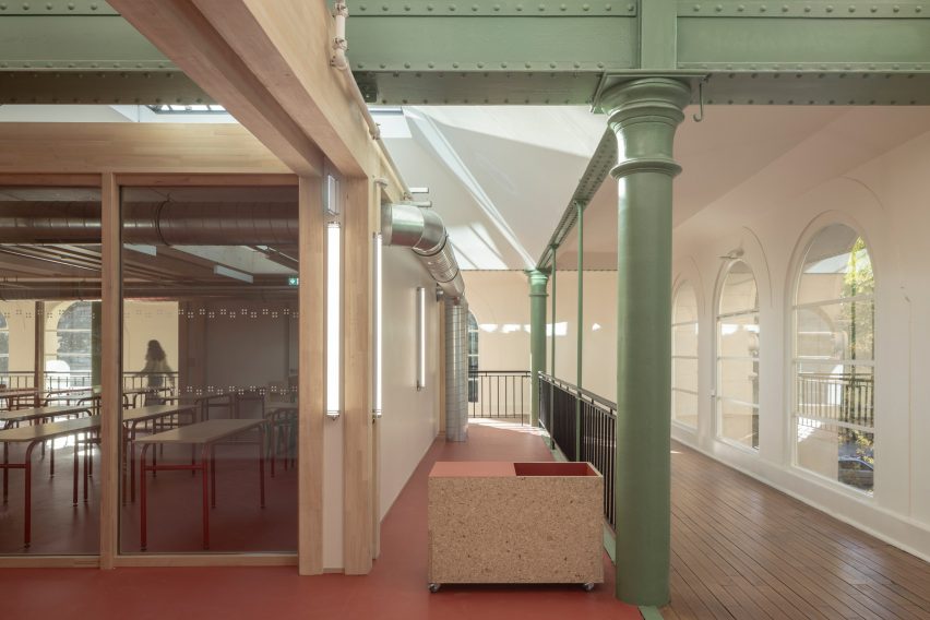 Updated interiors by Atelier 9.81 and Perrot & Richard