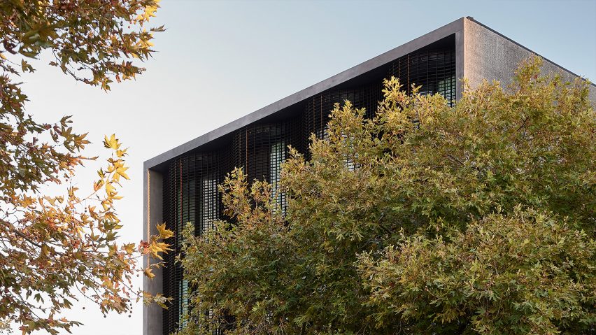 Apartment building by Monk Mackenzie